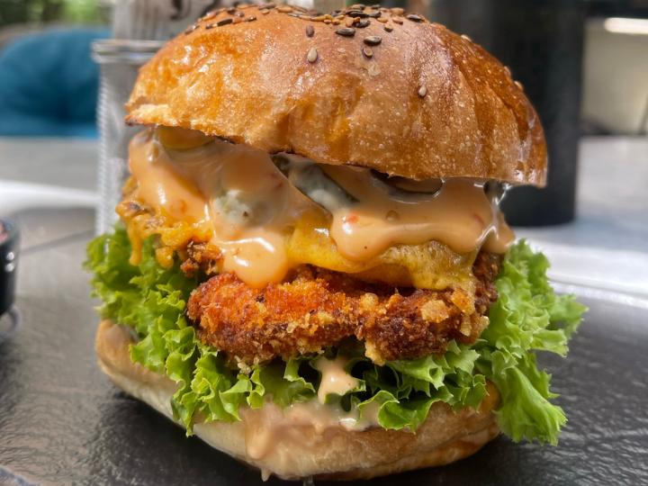 Crispy Chicken Burger ( Spicy )