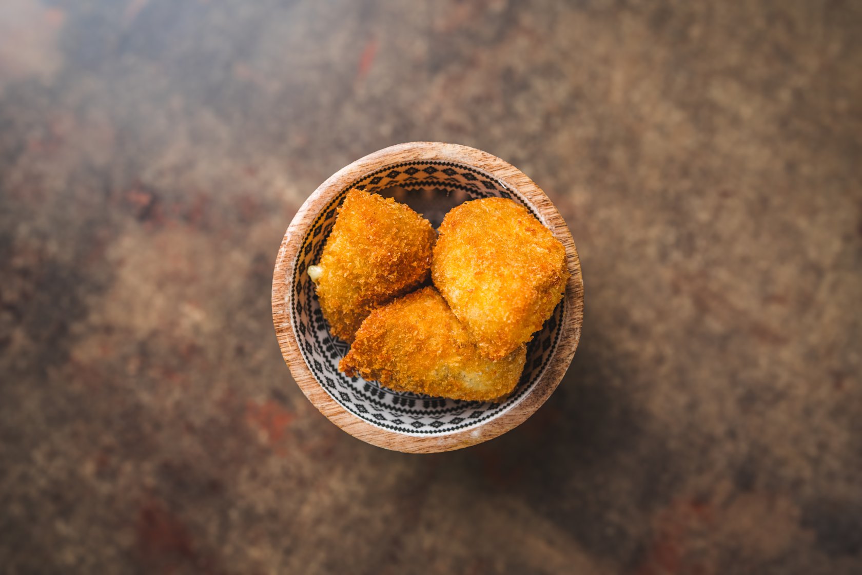 Breaded  brie ( 120 g )