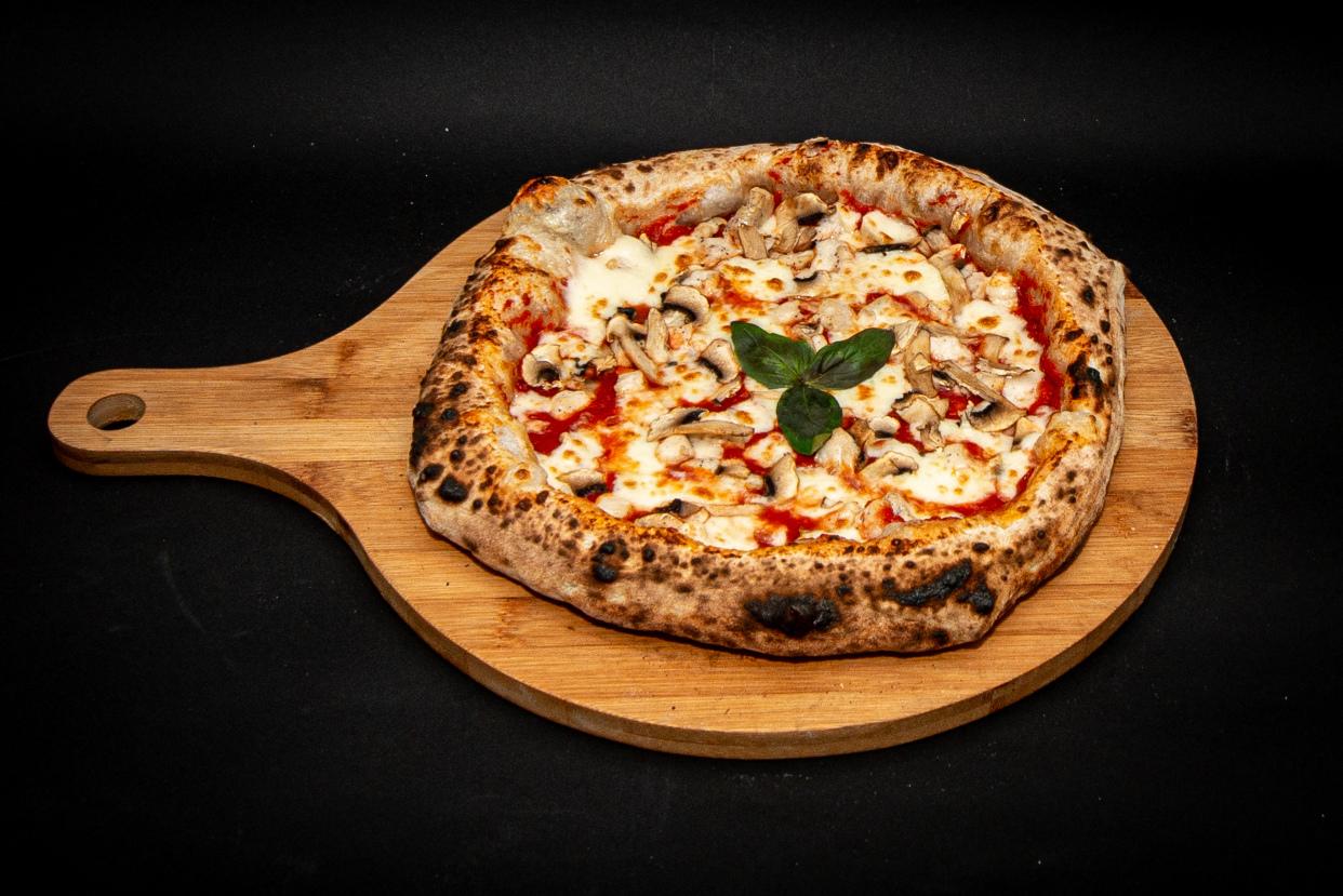 Pizza Pollo e Funghi 32-33cm