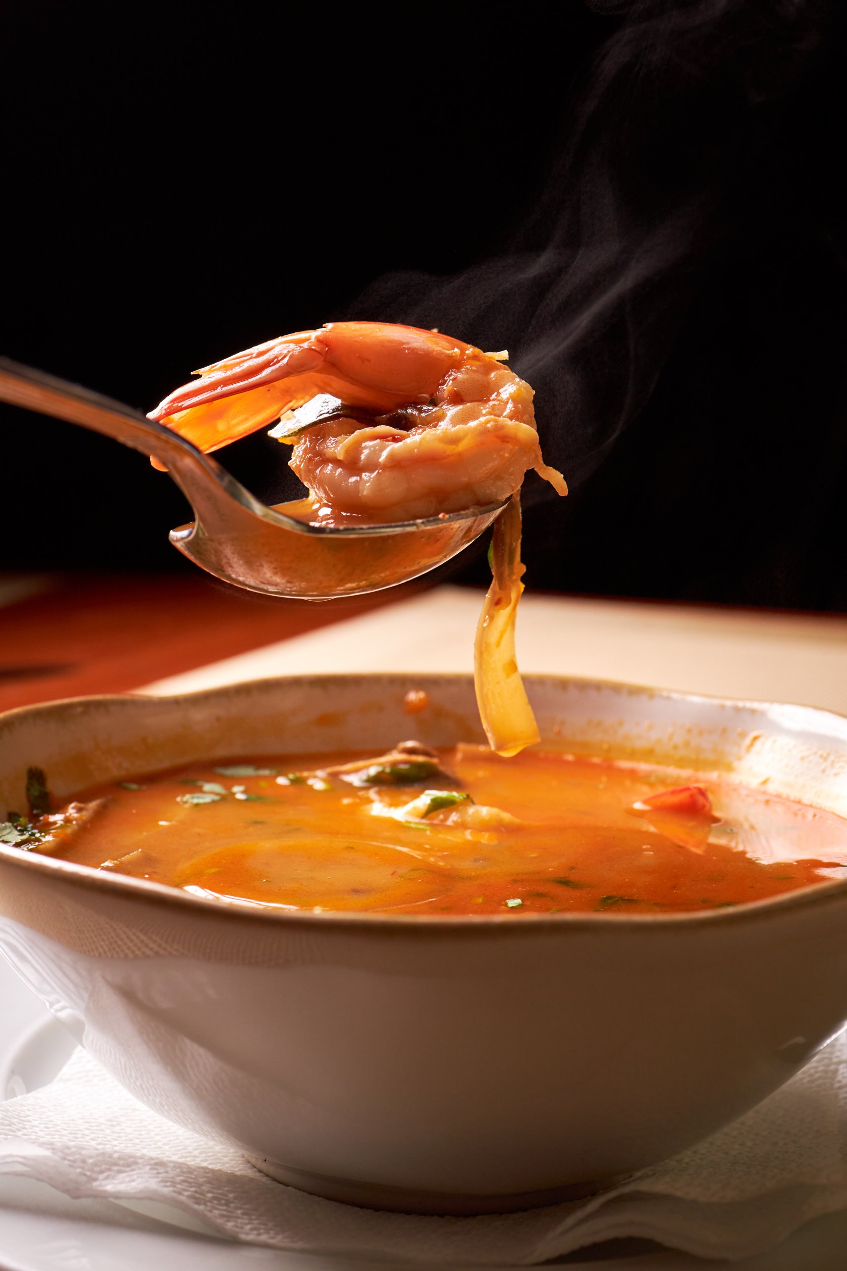 Tom yum cu fructe de mare