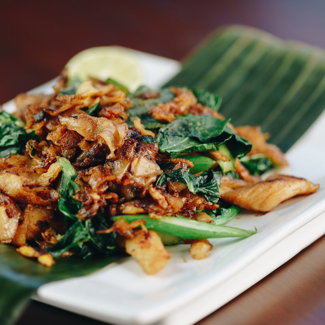 * BEEF PAD SEE EW/PAD SEE EW CU VITA