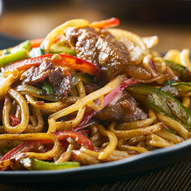 STIR FRIED NOODLES WITH CHICKEN