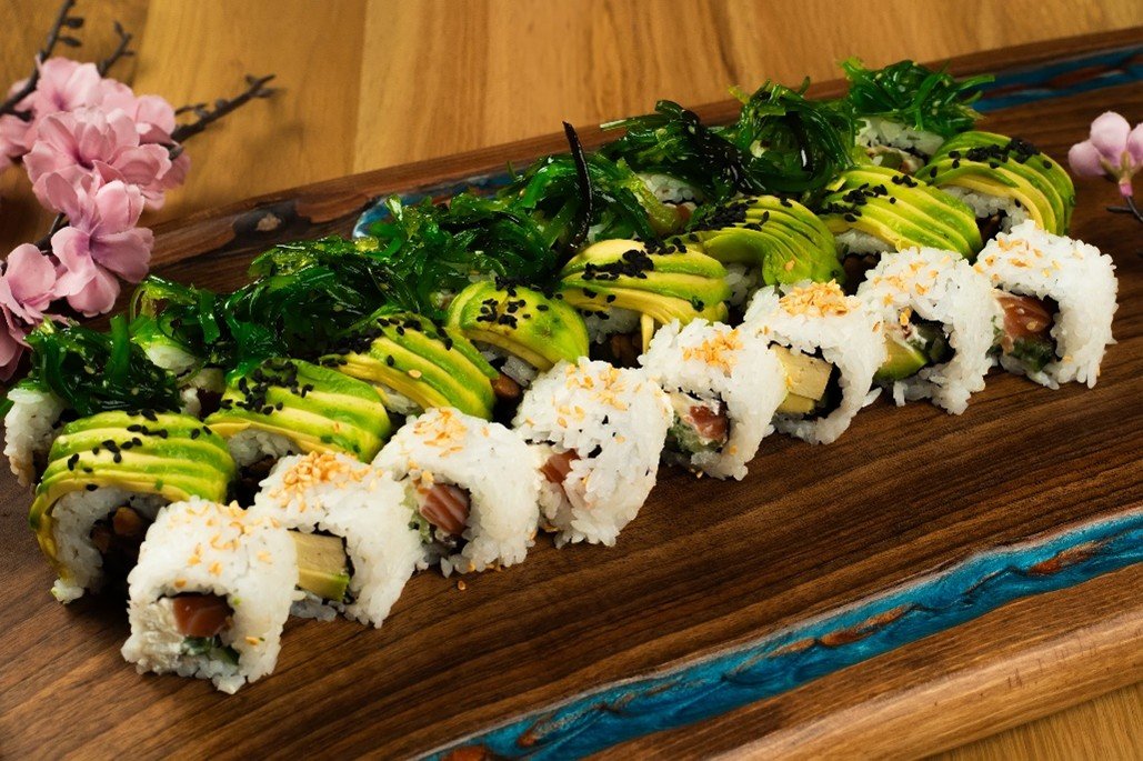 Omakase Salmon Roll